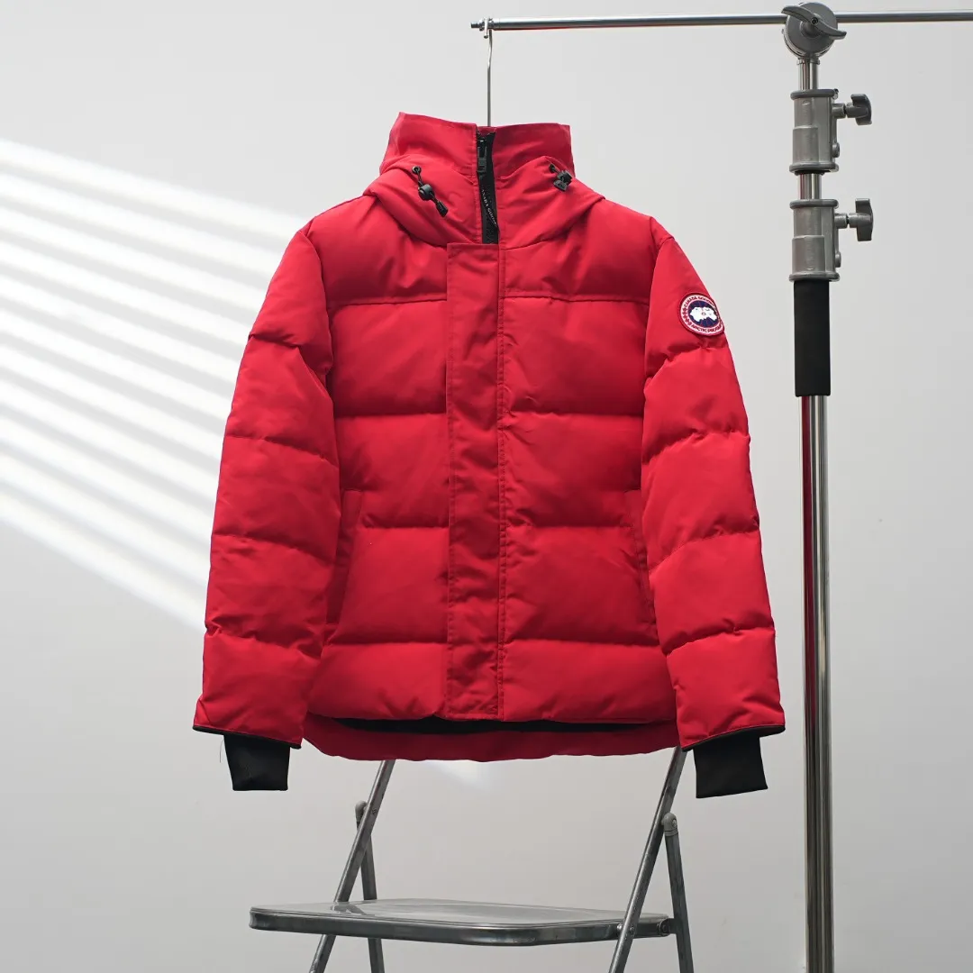 CANADA GOOSE 17 ：Red Size：S-XXL